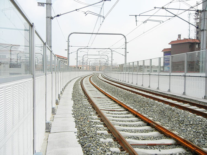 鐵路高鐵聲屏障